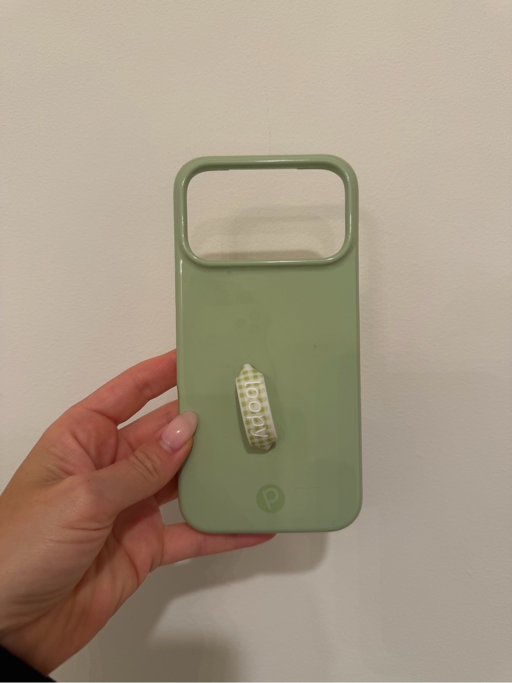 iPhone 17 pro max Loopy case